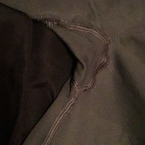 Lululemon Zone In Crop Gator Green Seamless Compression Leggings Size 4 - Picture 4 of 7